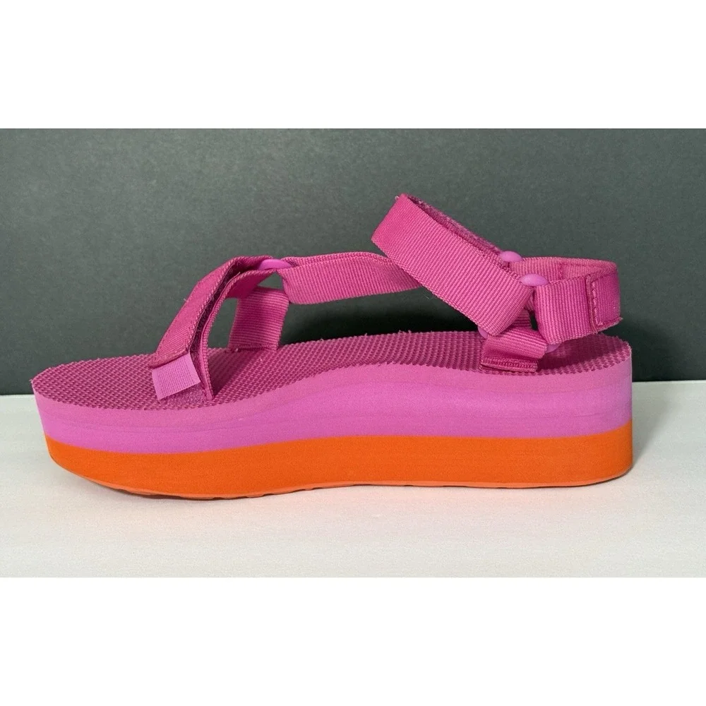Teva Platform Universal Flatform Sandals Women's Size 6 US Pink /Orange 1008844
